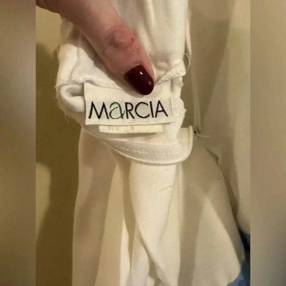 Vintage White Tennis Skirt with watercolor hem - Picture 2 of 4